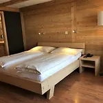 Alphorn Hotel 3*