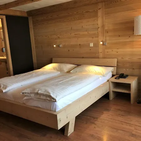 Alphorn Hotel 3*