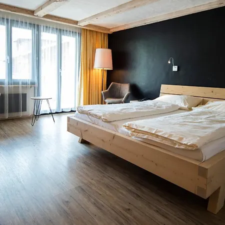 Hotel Alphorn 3*